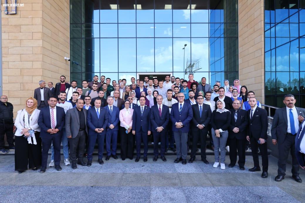 وزير الاتصالات وتكنولوجيا المعلومات يلتقى برواد الأعمال والمهنيين المستقلين والمتدربين المستفيدين من برامج  الوزارة بالقليوبية